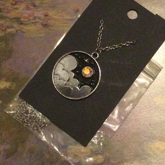 NEW Starry Night Pendant Necklace - Picture 9 of 10